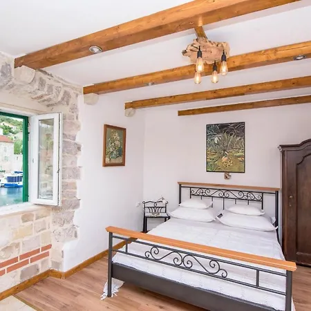 Deziderio * ستومورسكا