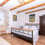 Deziderio Apartman *