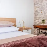 Apartment Deziderio *